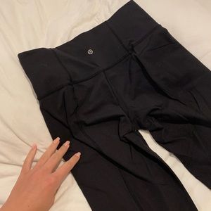 Black LULULEMON LEGGINGS